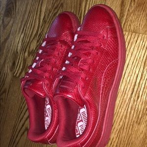 Puma Sneakers